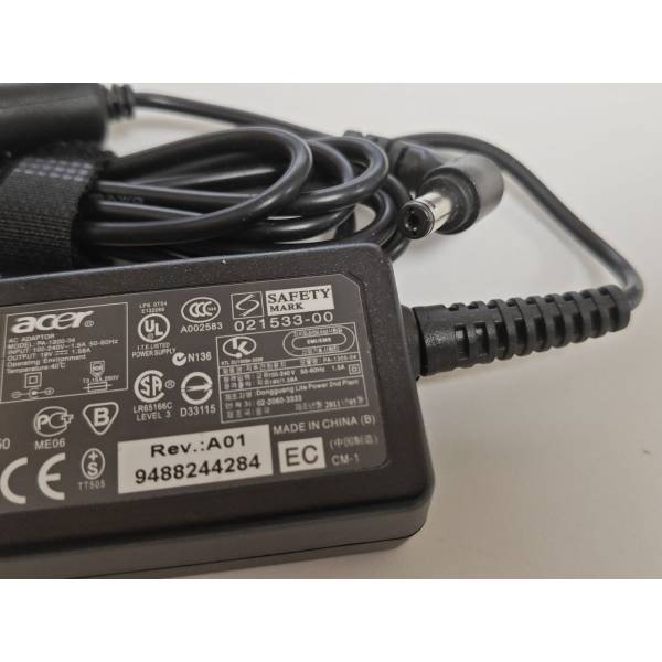 Incarcator Packard Bell DOT VR46 19V 1.58A 30W mufa 5.5x1.7mm Incarcator Packard Bell DOT VR46 19V 1.58A 30W mufa 5.5x1.7mm