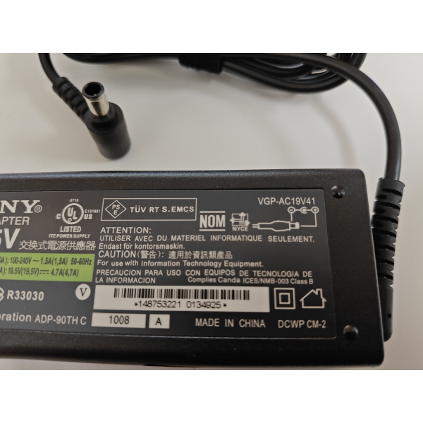 Incarcator Laptop Sony Vaio VGP-AC19V31 19.5V 4.74A 90W dimensiuni mufa 6.0*4.4mm