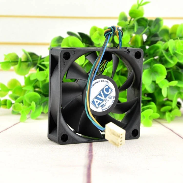 Cooler Desktop PC, AVC DA07020T12U PS01, 70x70x20, 12V, 0.7A, 4 pini