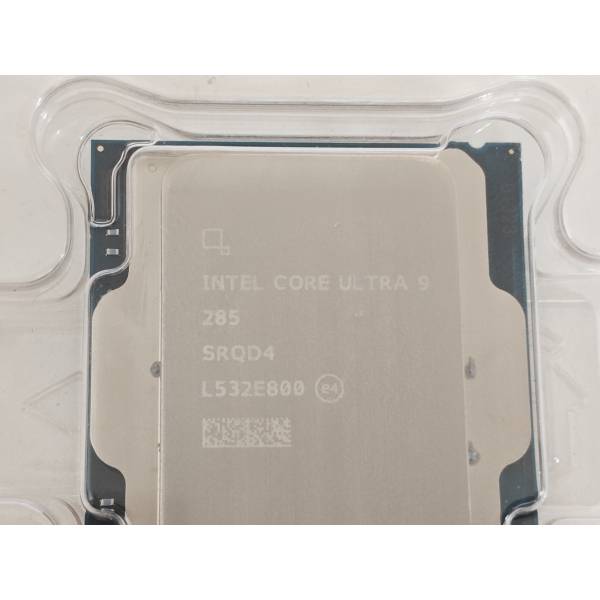 Procesor Intel Arrow Lake Core Ultra 7 265K, 3.9Ghz pana la 5.5Ghz, 30MB Cache Smart, LGA1851, SRQD4, AT8076806412, Tray